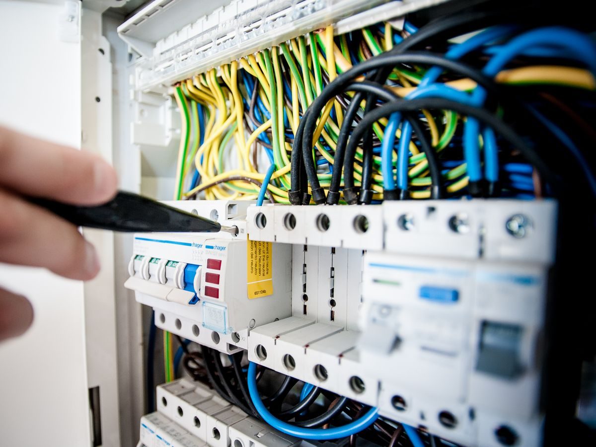 Impianti elettrici a Napoli — Edilforte